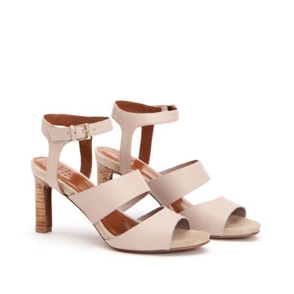 Aquatalia Cream Women's Heeled Sandals